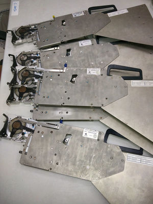 কেনা এক্সস্ট ইএম -760 এল শিফট মেশিনের জন্য 12 মিমি ফীডার ব্যবহার করুন মূল ব্যবহৃত, ভাল অবস্থা অনলাইনে উৎপাদন